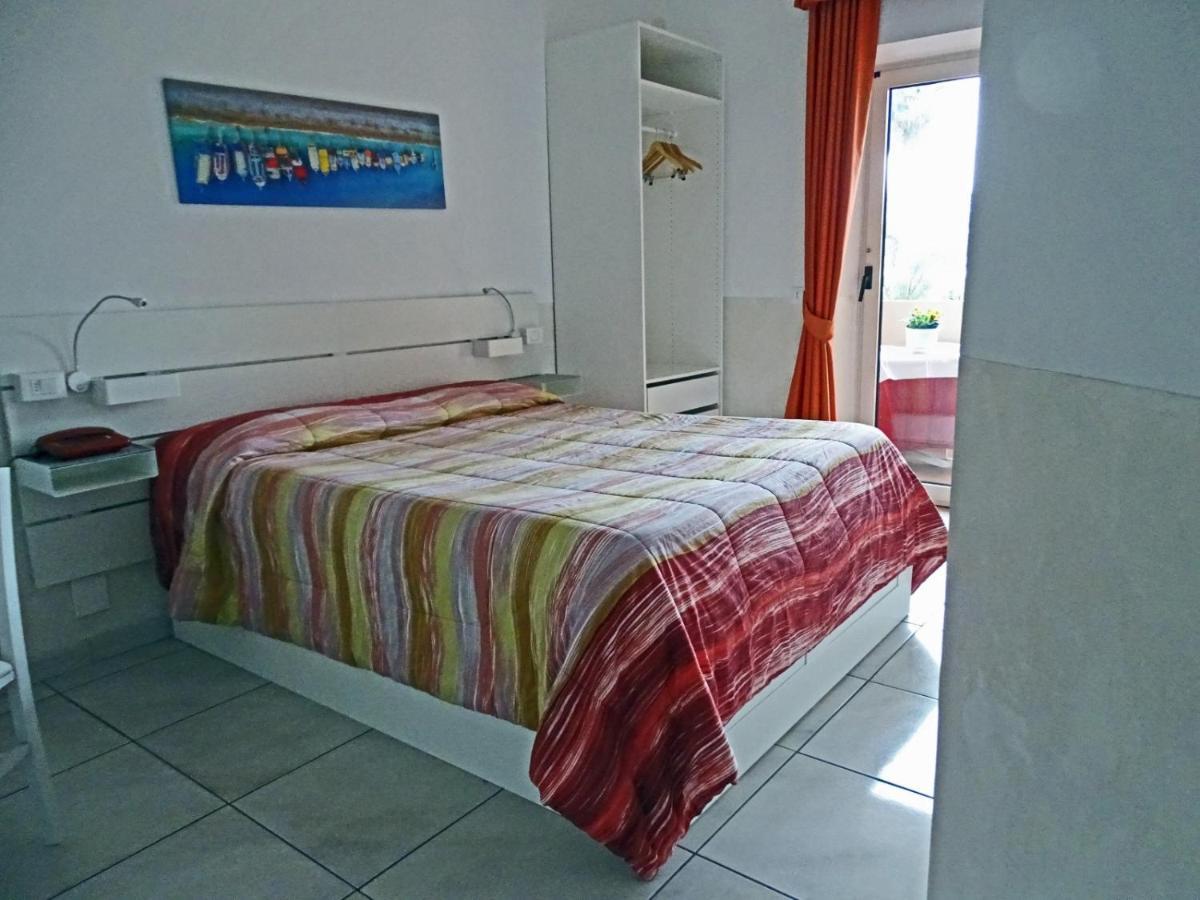 Hotel Bellariva Пескара Экстерьер фото